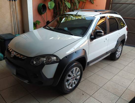 FIAT PALIO 1.8 MPI ADVENTURE WEEKEND 16V FLEX 4P MANUAL